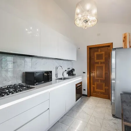 Вилла With Pool - Unique Sea View - Free Parking *