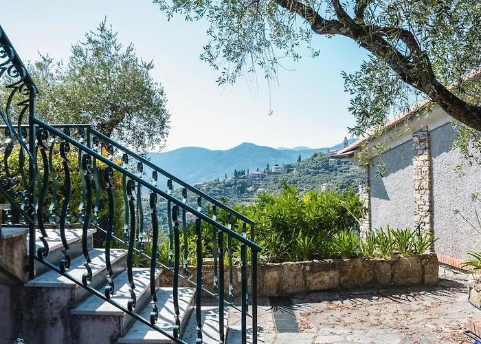 With Pool - Unique Sea View - Free Parking Villa Zoagli