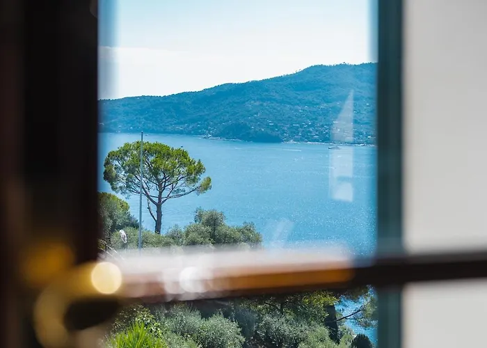 With Pool - Unique Sea View - Free Parking *